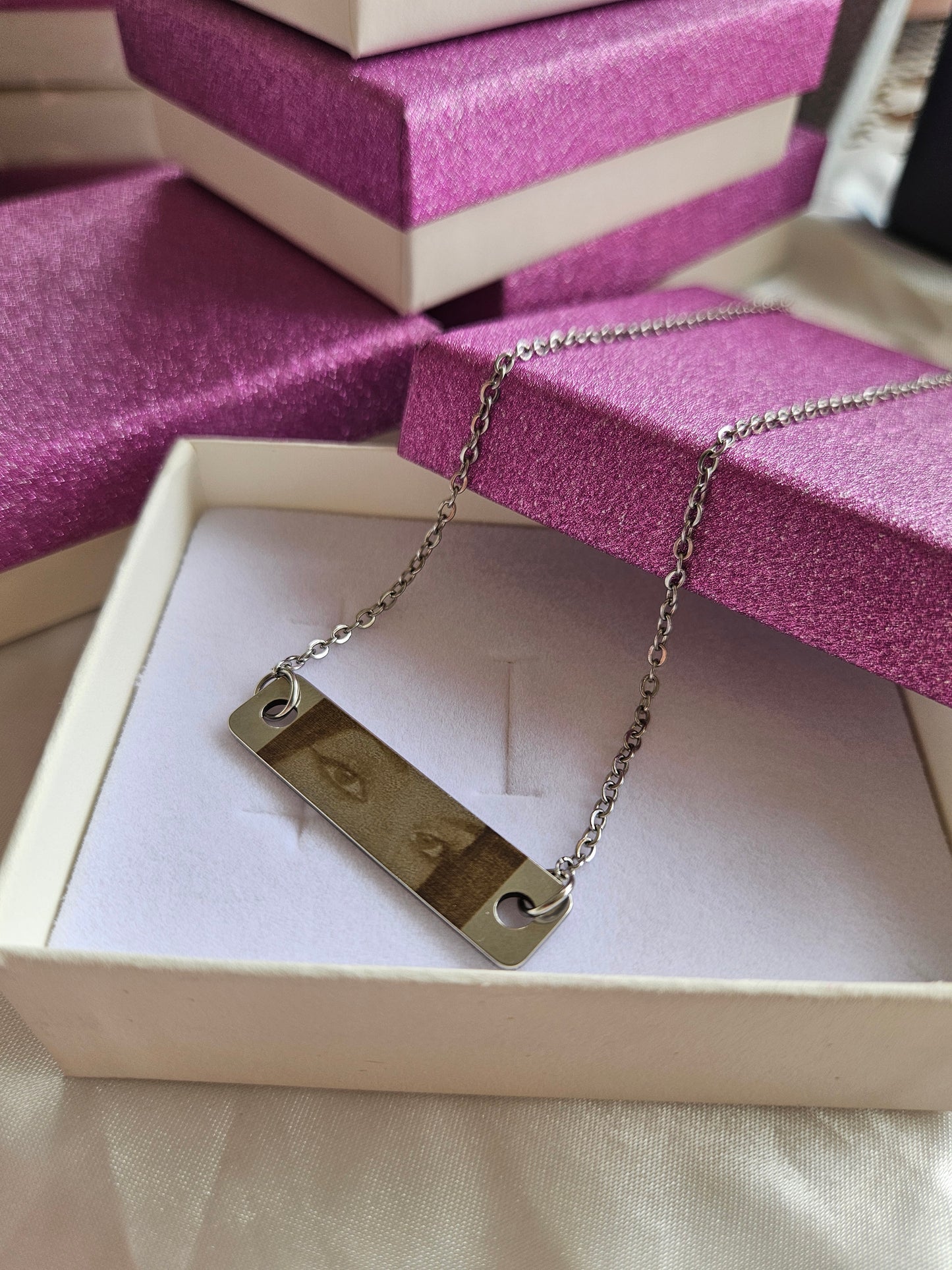 Collana targhetta verticale con immagine personalizzabile occhi