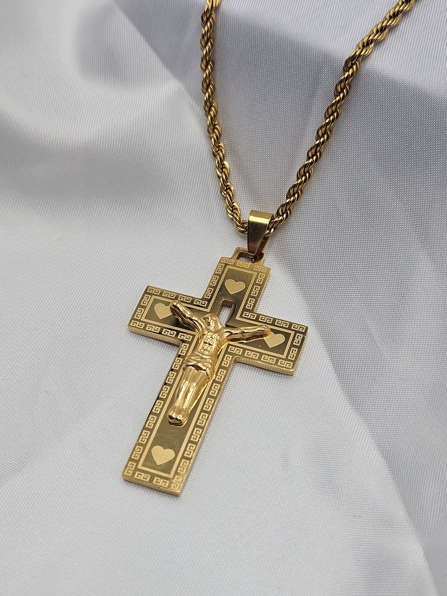 Collana con crocifisso grande