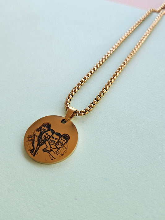 Collana ciondolo tondo 25  millimetri con fotoincisione personalizzabile