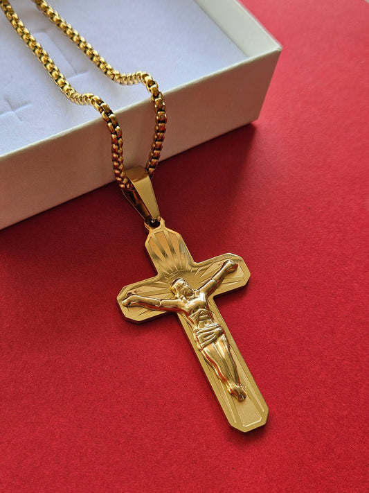 Collana con crocifisso dorato in acciaio inossidabile