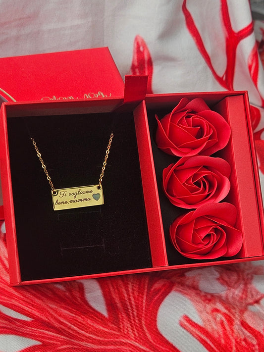 Confezione con collana e dedica alla mamma